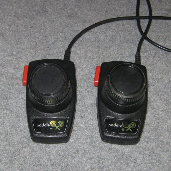Genuine Original Atari 2600 Paddle Controllers - Picture 1 of 4
